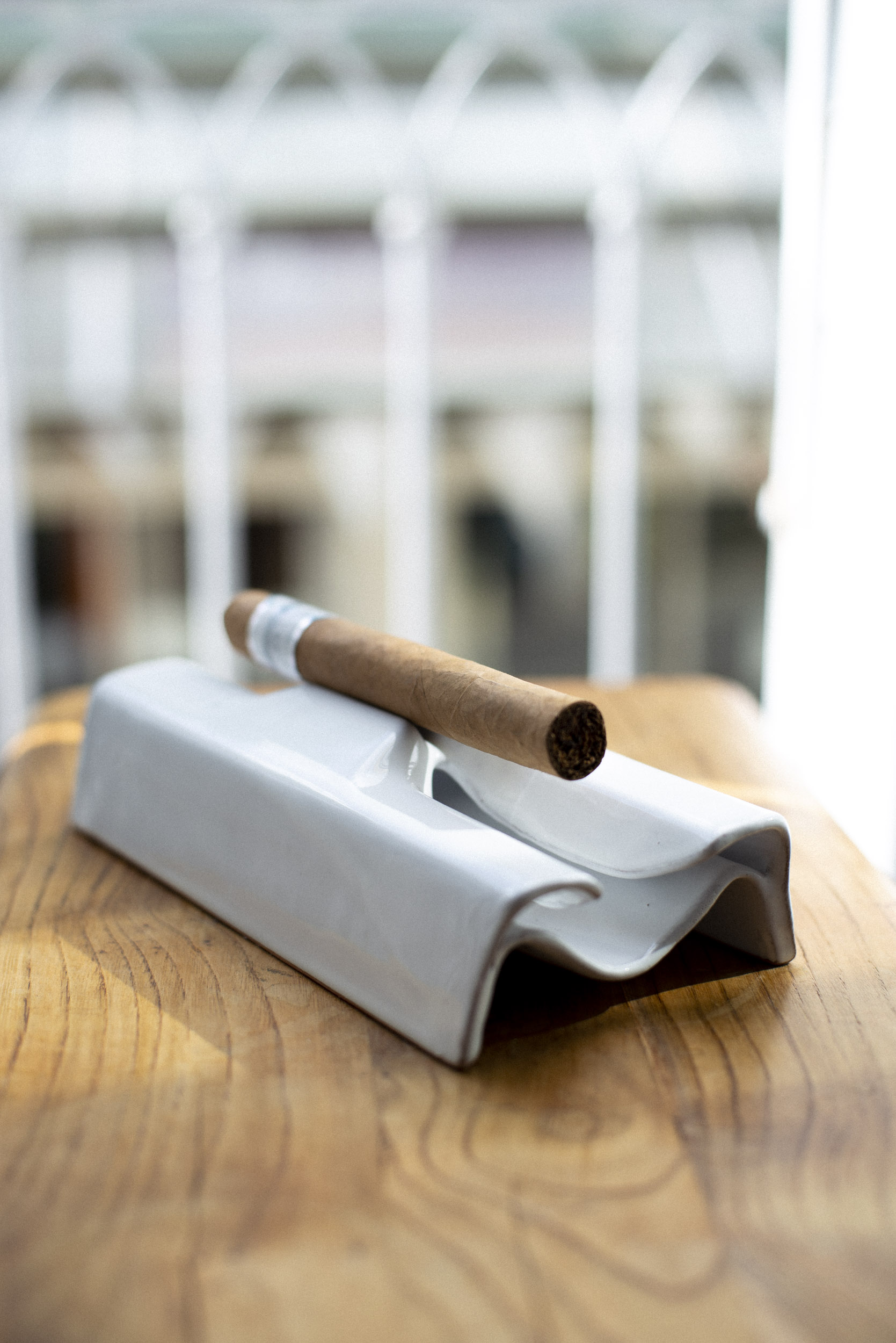 Luxury designer ceramic cigar ashtray