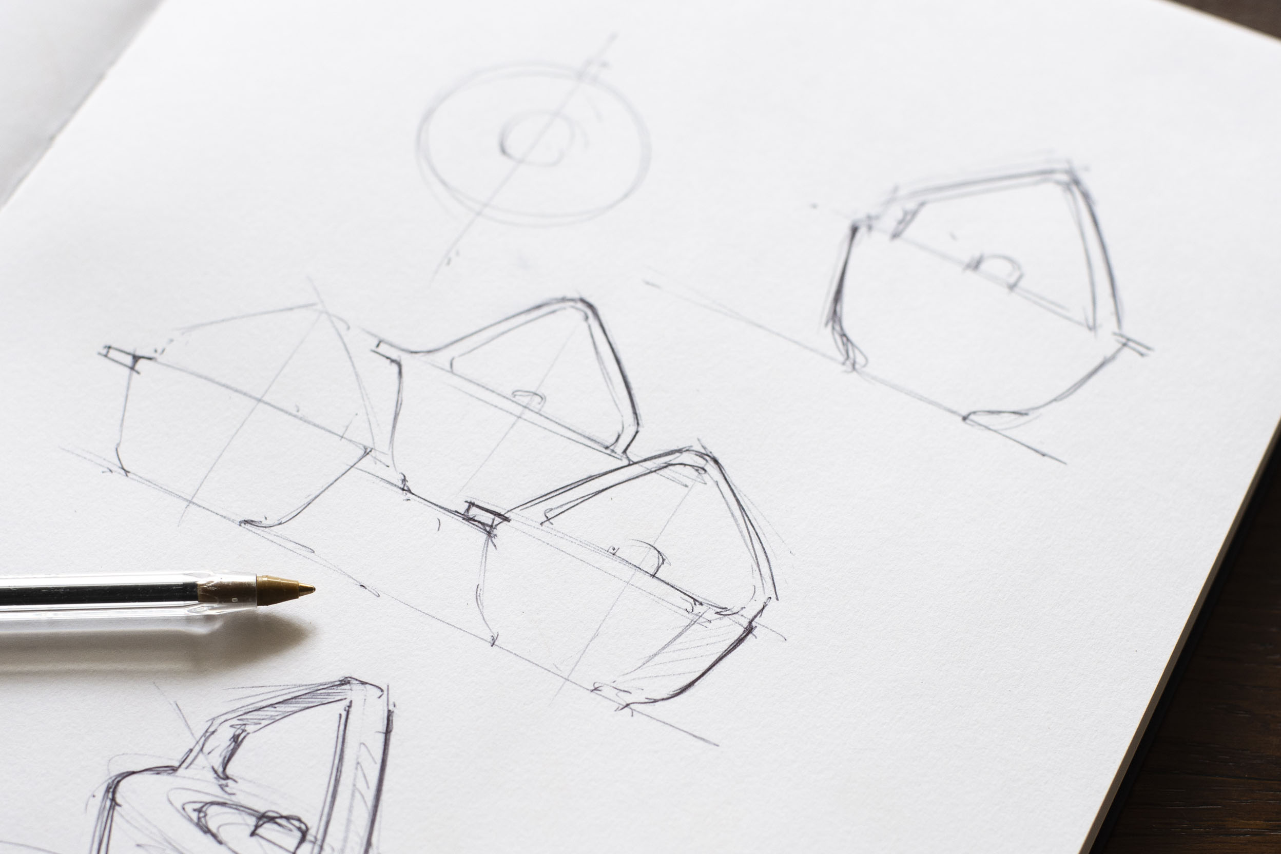 Dessin théière designer